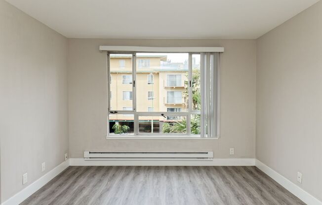 Studio, 1 bath, 400 sqft, $1,650, Unit 203