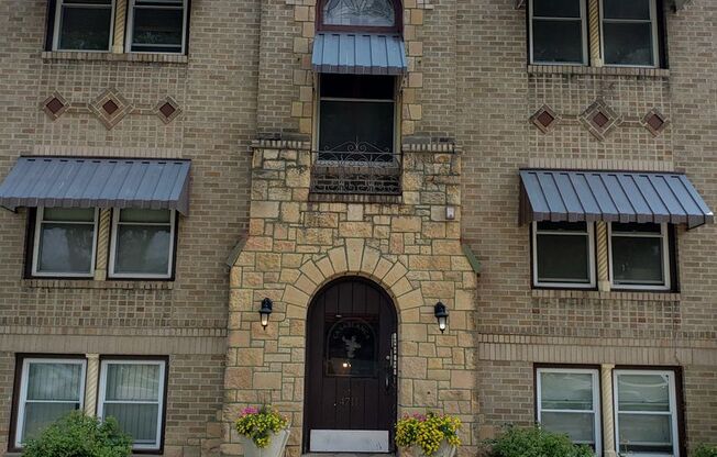 Nicollet Ave. Condo for rent