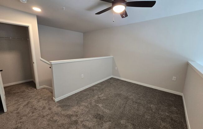 2 beds, 1 bath, 955 sqft, $2,080, Unit 8421-419
