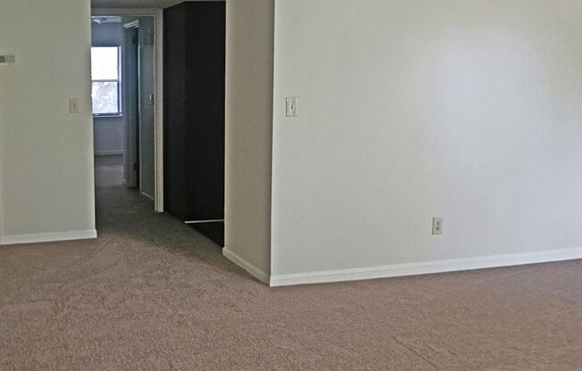 1 bed, 1 bath, $845, Unit 1524-C