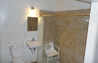 2 beds, 1 bath, $750