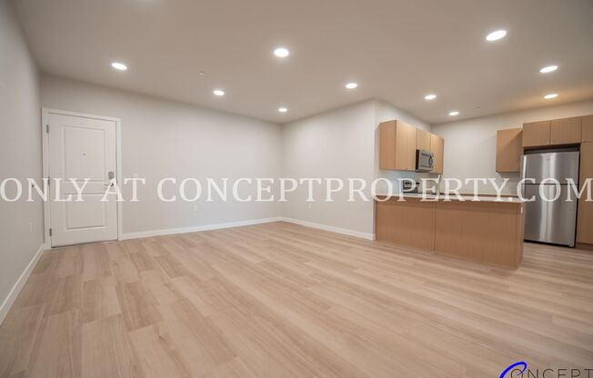 2 beds, 2 baths, 800 sqft, $2,299, Unit 1-208
