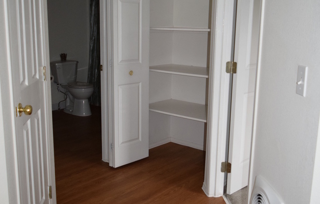 1 bed, 1 bath, 672 sqft, $995, Unit BW0421