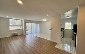 1957 Frank St / 2519 Virginia Ave