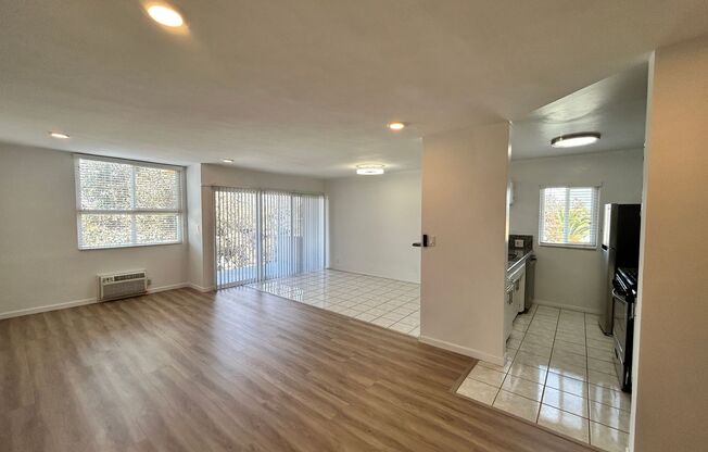 1957 Frank St / 2519 Virginia Ave
