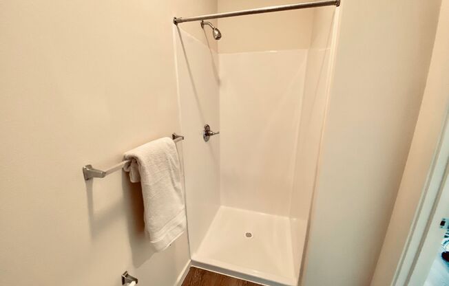 Studio, 1 bath, 178 sqft, $1,375, Unit 512