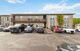 2 beds, 1 bath, $1,425, Unit Unit 112