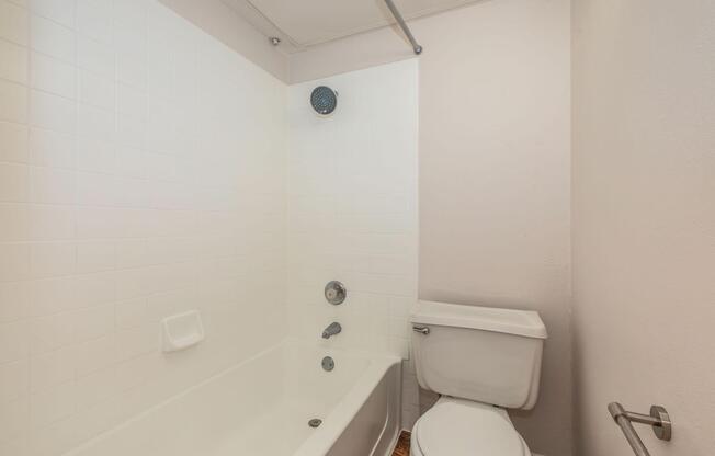 1 bed, 1 bath, 622 sqft, $885