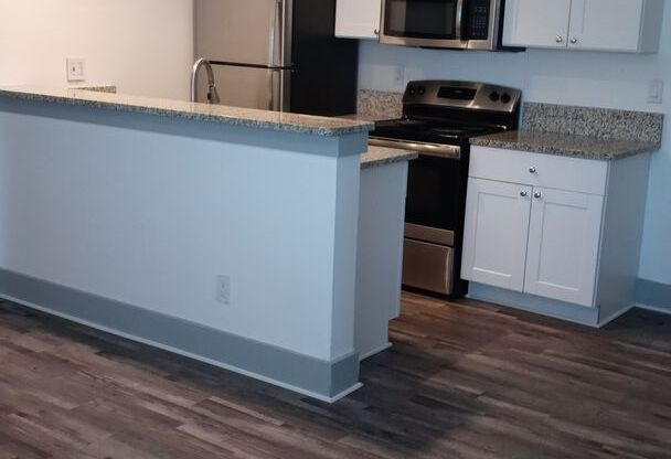 2 beds, 2 baths, $1,695, Unit # 209