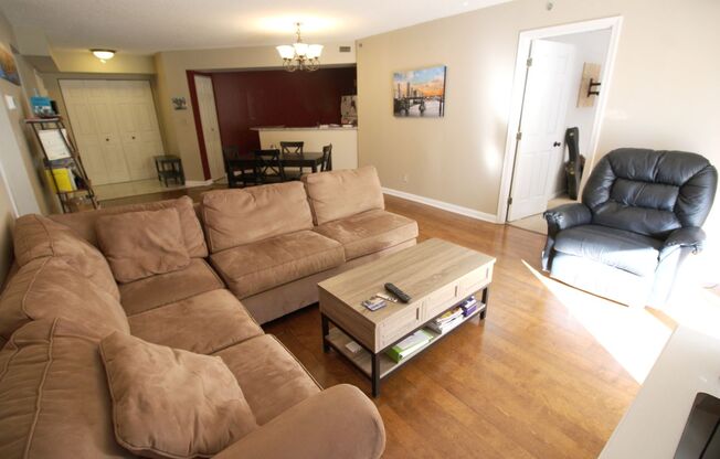 2 beds, 2 baths, $2,995, Unit APARTMENT 312