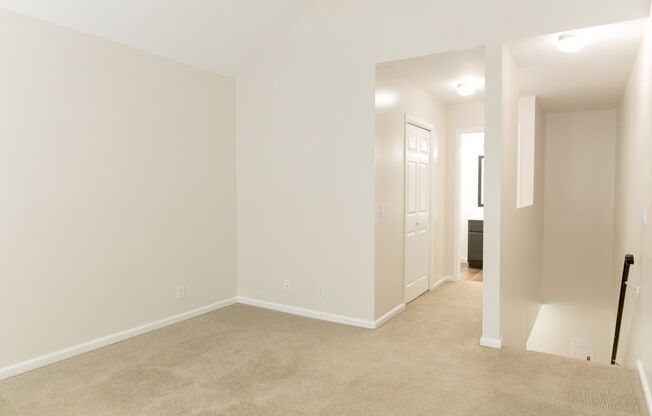 1 bed, 1 bath, 660 sqft, $2,120, Unit 65-101