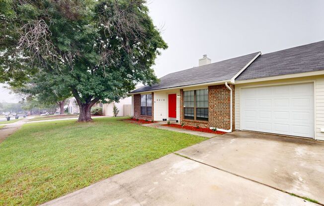 NEW PAINT AND NEW CARPET in this cozy home in Willow Springs minutes away from Fort Cavazos!