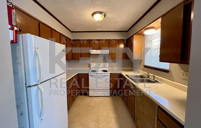 2 beds, 1 bath, 1,000 sqft, $675, Unit A