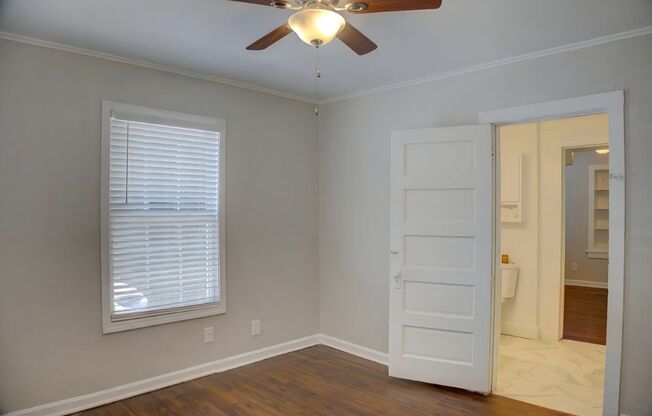 2 beds, 1 bath, 770 sqft, $1,250, Unit 4615 E 4th Place