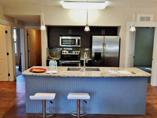 2 beds, 2 baths, $1,985, Unit 101