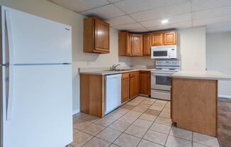 2 beds, 1 bath, $950, Unit 22