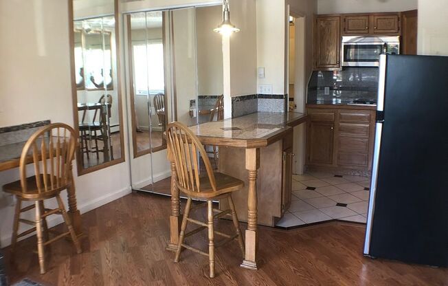 Studio, 1 bath, 250 sqft, $1,245, Unit 212