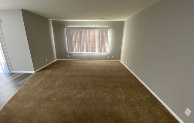 2 beds, 1 bath, 1,000 sqft, $1,595, Unit 1167-9