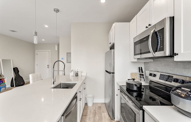 1 bed, 1 bath, 578 sqft, $3,195, Unit 502
