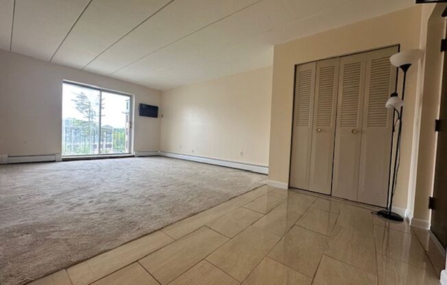 225 Independence Ave