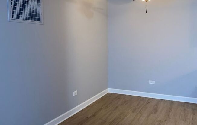 7121 West LLC