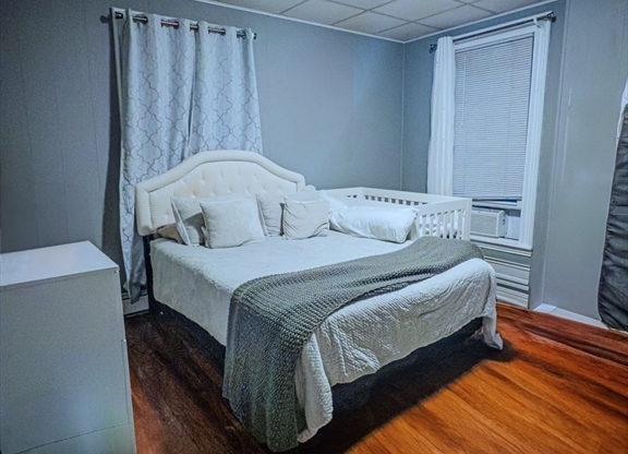 24 PARLIN ST