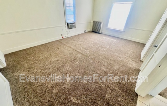 1204 N 1 AVE