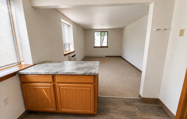 1 bed, 1 bath, $1,095, Unit 209