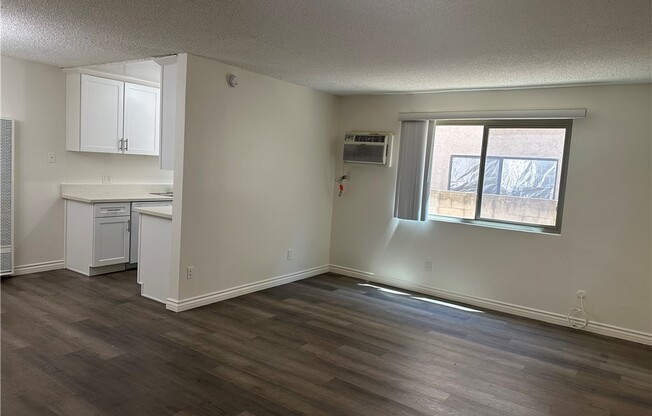 1 bed, 1 bath, 800 sqft, $1,750, Unit 102