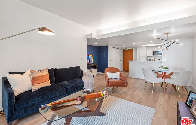 1 bed, 1 bath, 811 sqft, $4,395, Unit 1426