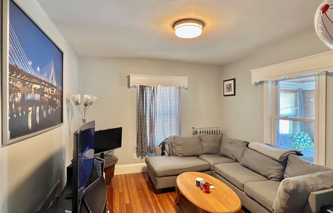 38 FLORENCE ST