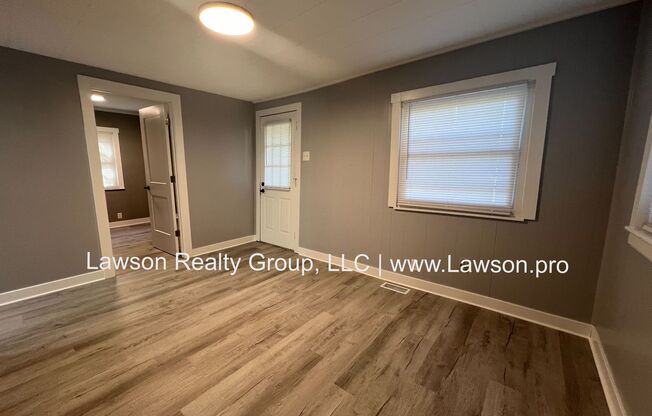 2 beds, 1 bath, $1,195