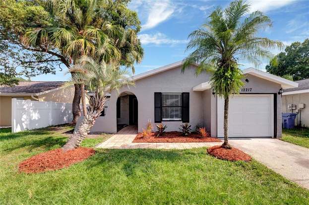 12217 HIDDEN BRK DR