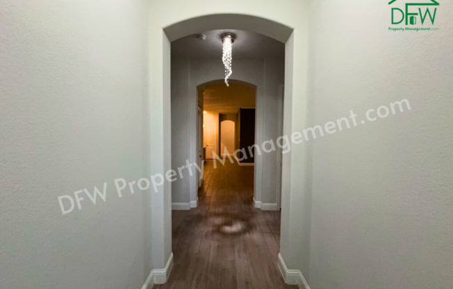 Modern Comfort Meets Style in the Heart of Euless – 3 Bed, 2 Bath Home with Premium Finishes!