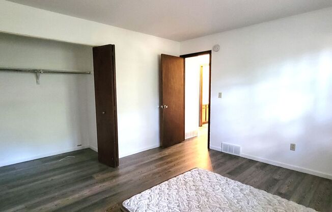 2 beds, 1 bath, $1,475