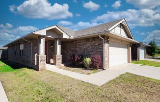 Introducing a charming 3-bedroom, 2-bathroom house located in the desirable area of Edmond, OK.