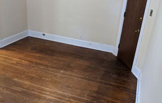 Studio, 1 bath, 400 sqft, $675, Unit 5