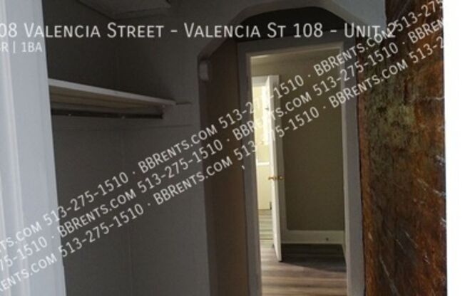 1 bed, 1 bath, 736 sqft, $795, Unit Valencia St 108 - Unit 2