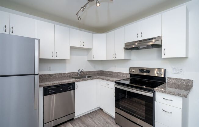 2 beds, 1 bath, 900 sqft, $1,495, Unit #18