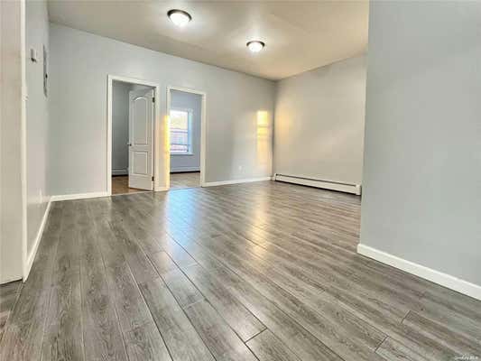 3 beds, 2 baths, $3,350, Unit 2FL