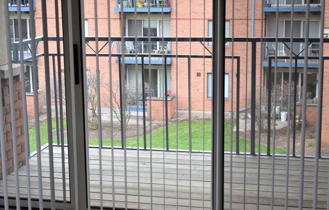 1 bed, 1 bath, 772 sqft, $1,450, Unit 804-107