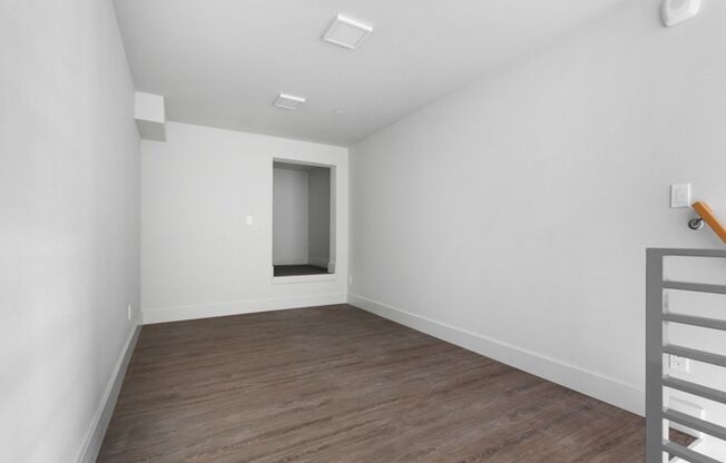 510 Broadway - Fully Remodeled Studios and Lofts Near First Hill and Capitol Hill!!