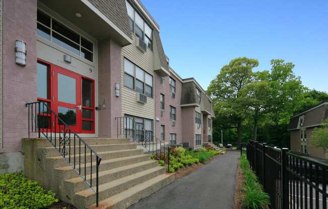 Find Your New Home in Stoughton