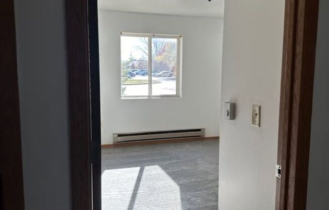 2 beds, 1 bath, 1,008 sqft, $1,175, Unit 629 - 14