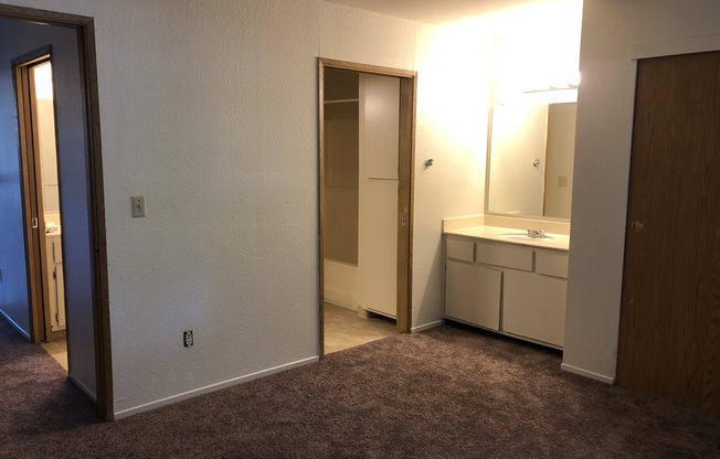 2 beds, 1 bath, 850 sqft, $1,495, Unit 25