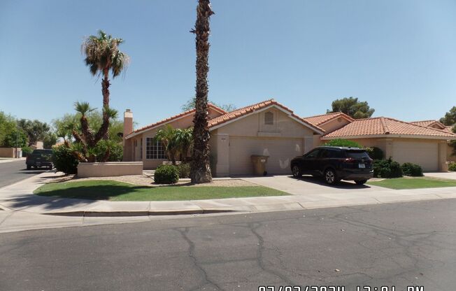 3 BED 2 BA 2 G  81 AVE / CACTUS