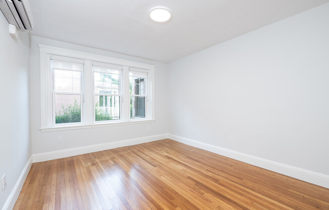 1 bed, 1 bath, 535 sqft, $3,050, Unit 03