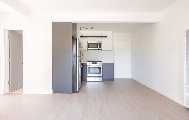 2 beds, 1 bath, 650 sqft, $2,299, Unit 227