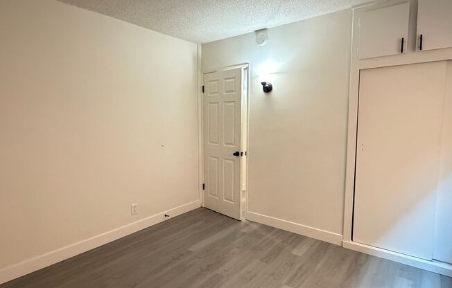 5804 Gage Ave (RR)