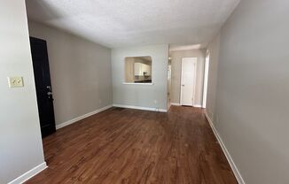 2 beds, 1 bath, 825 sqft, $1,100, Unit 120